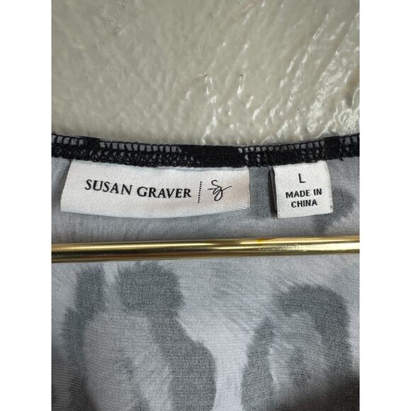 Susan‎ Graver Women’s Top Animal Print Zebra Pullover Embellished Size Large - Picture 4 of 5